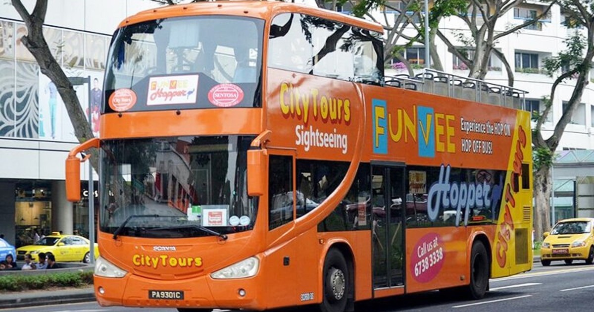 Singapore Flyer Ticket + Time Capsule Experience + FunVee Open Top Bus Hop-On Hop-Off 1-Day Bus Tour